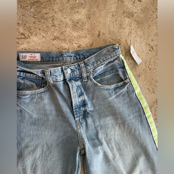 GAP Wide Baggy “Low Rise” Jeans w/ Neon Stripe - Picture 8 of 8